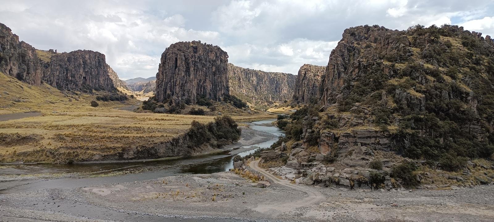TOUR #1: RUTA ANCESTRAL Y TRES CAÑONES T’aqrachullo + Maukallacta + Tres Cañones de Suykutambo - Foto 3